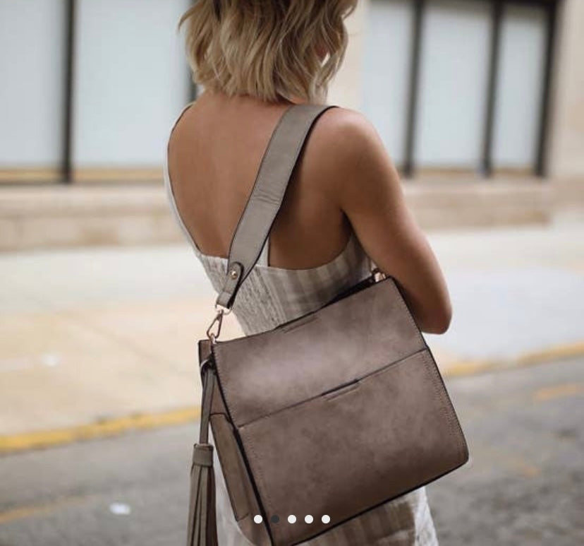 Layla 2-1 Bucket Bag with Guitar Strap